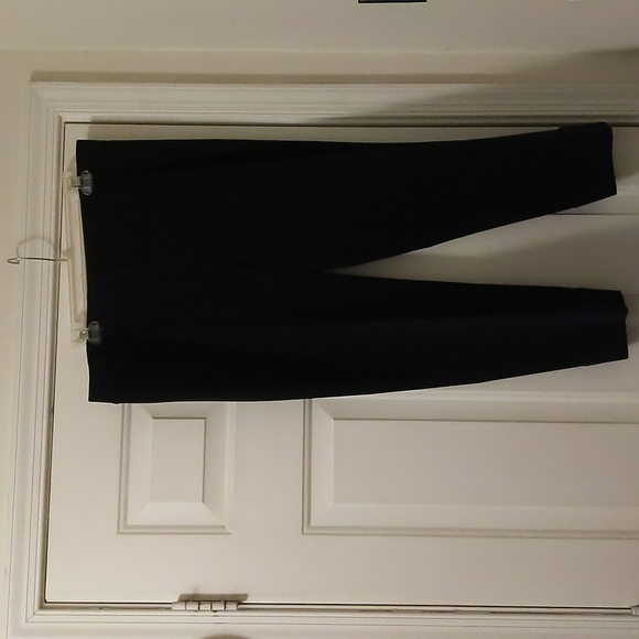 3 piece bundle Ann Taylor skirt and Signature black cropped pants and jacket - Picture 3 of 13